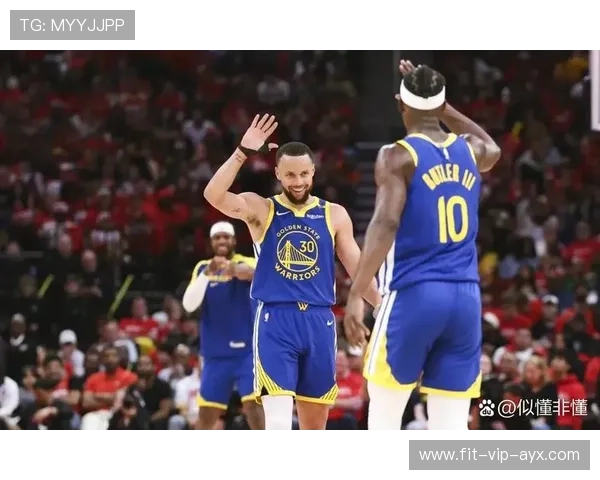 库里一次无球跑动，金州勇士彻底拉开